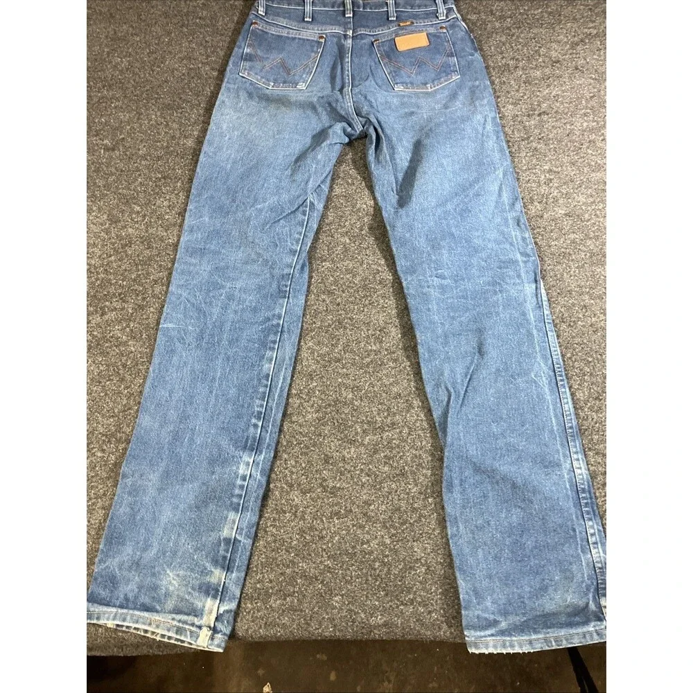 Wrangler 13MWZ Cowboy Cut Jeans Mens 33x38 Blue Rigid Denim High Rise Western